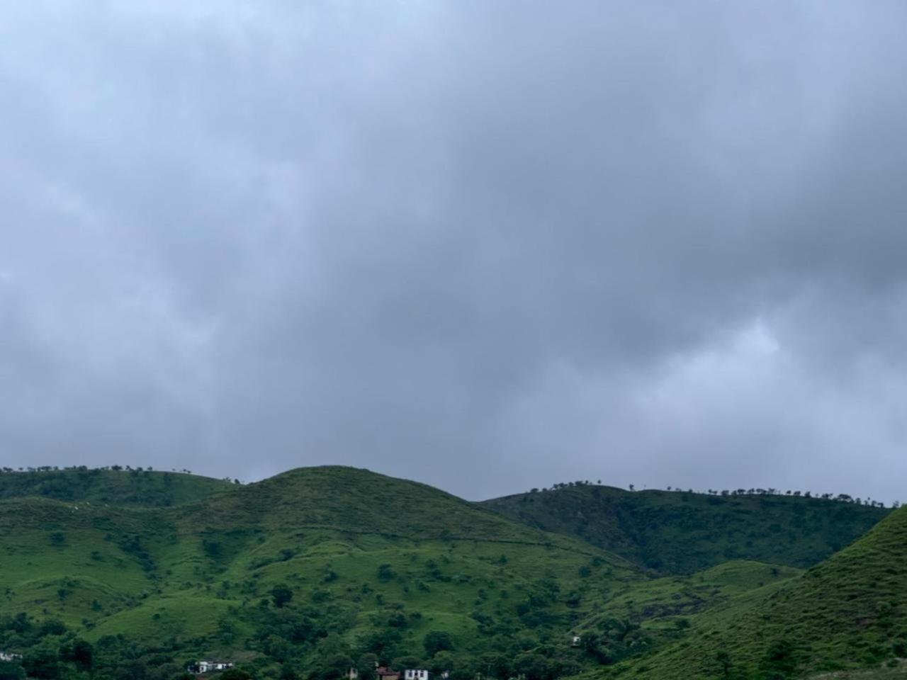 Jag Aravali Resort Udaipur By Naina Staycation - Best For Corporate Events - Family Parties - Mice Экстерьер фото