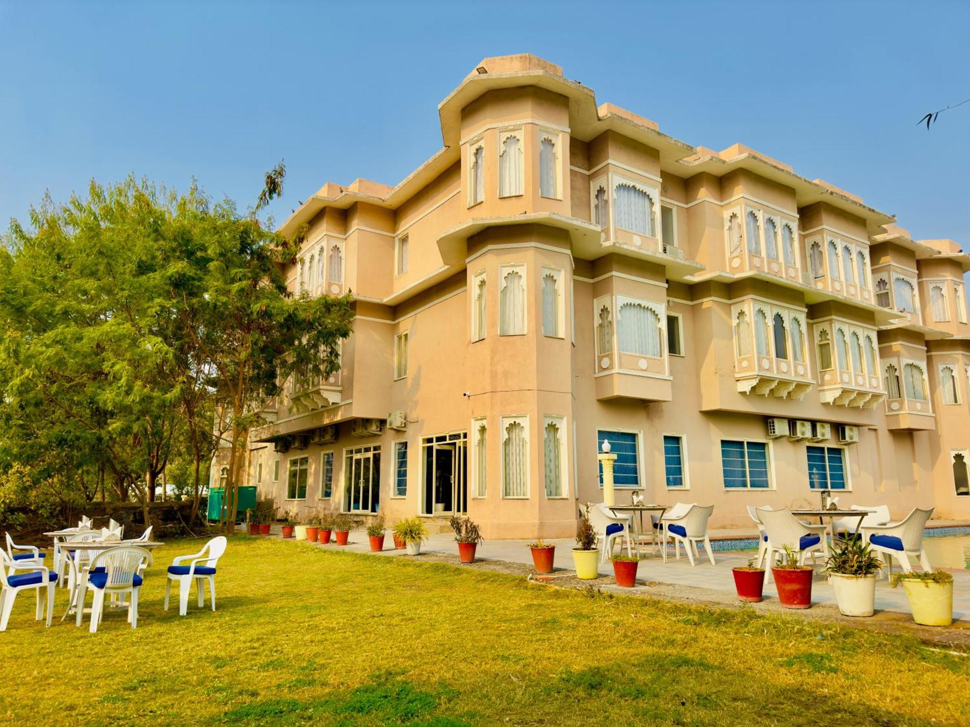 Jag Aravali Resort Udaipur By Naina Staycation - Best For Corporate Events - Family Parties - Mice Экстерьер фото