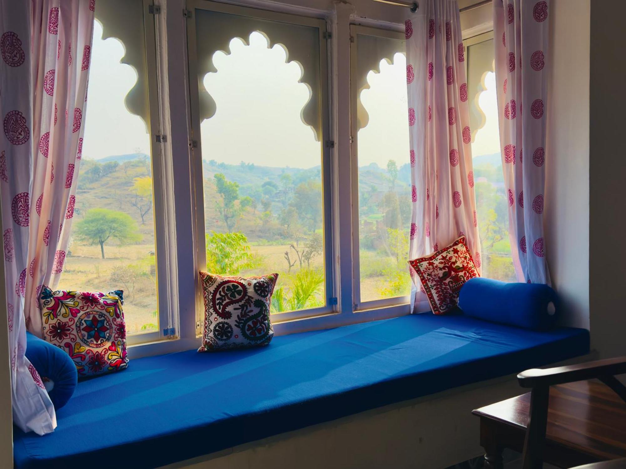 Jag Aravali Resort Udaipur By Naina Staycation - Best For Corporate Events - Family Parties - Mice Экстерьер фото
